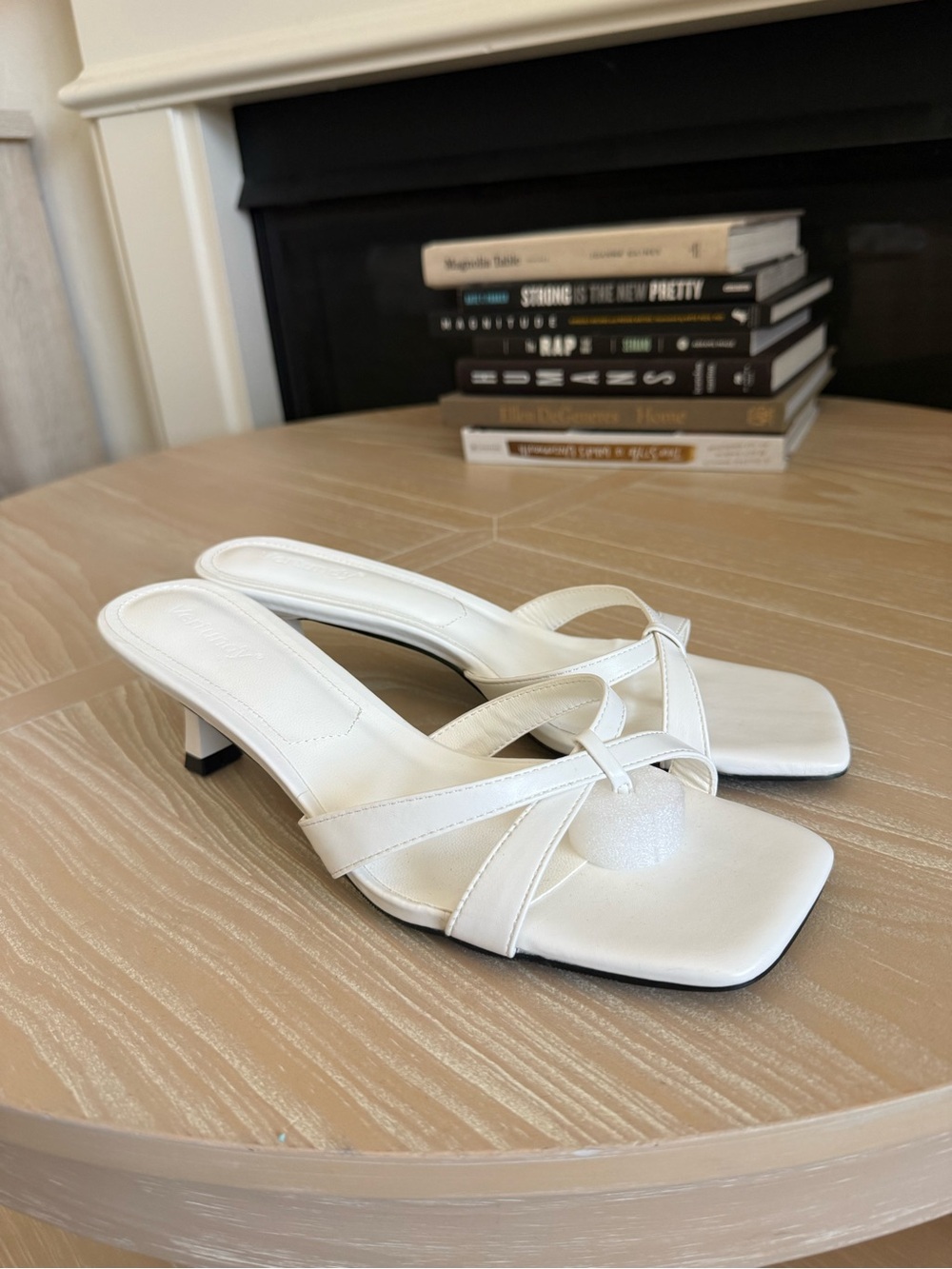 Boutique|Women’s White Strappy Square-Toe Mule Heels Sandals,Size 10•NEW,Classic